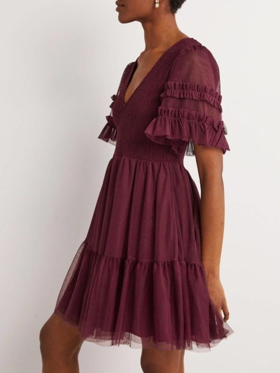 Boden Dresses & Skirts - Boden Tulle Burgundy Smocked Mini Babydoll Party Dress